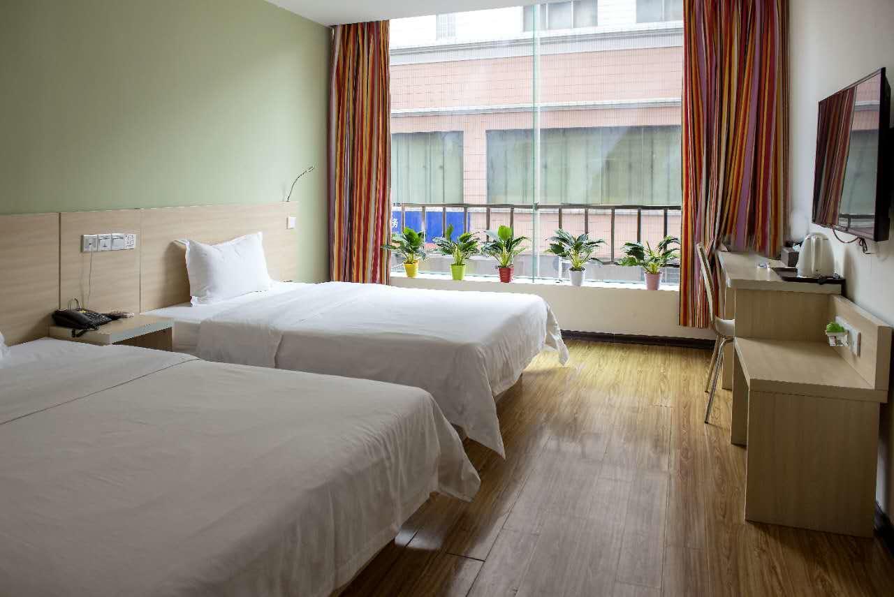E+ Hotel Guangzhou Baixin Branch Extérieur photo
